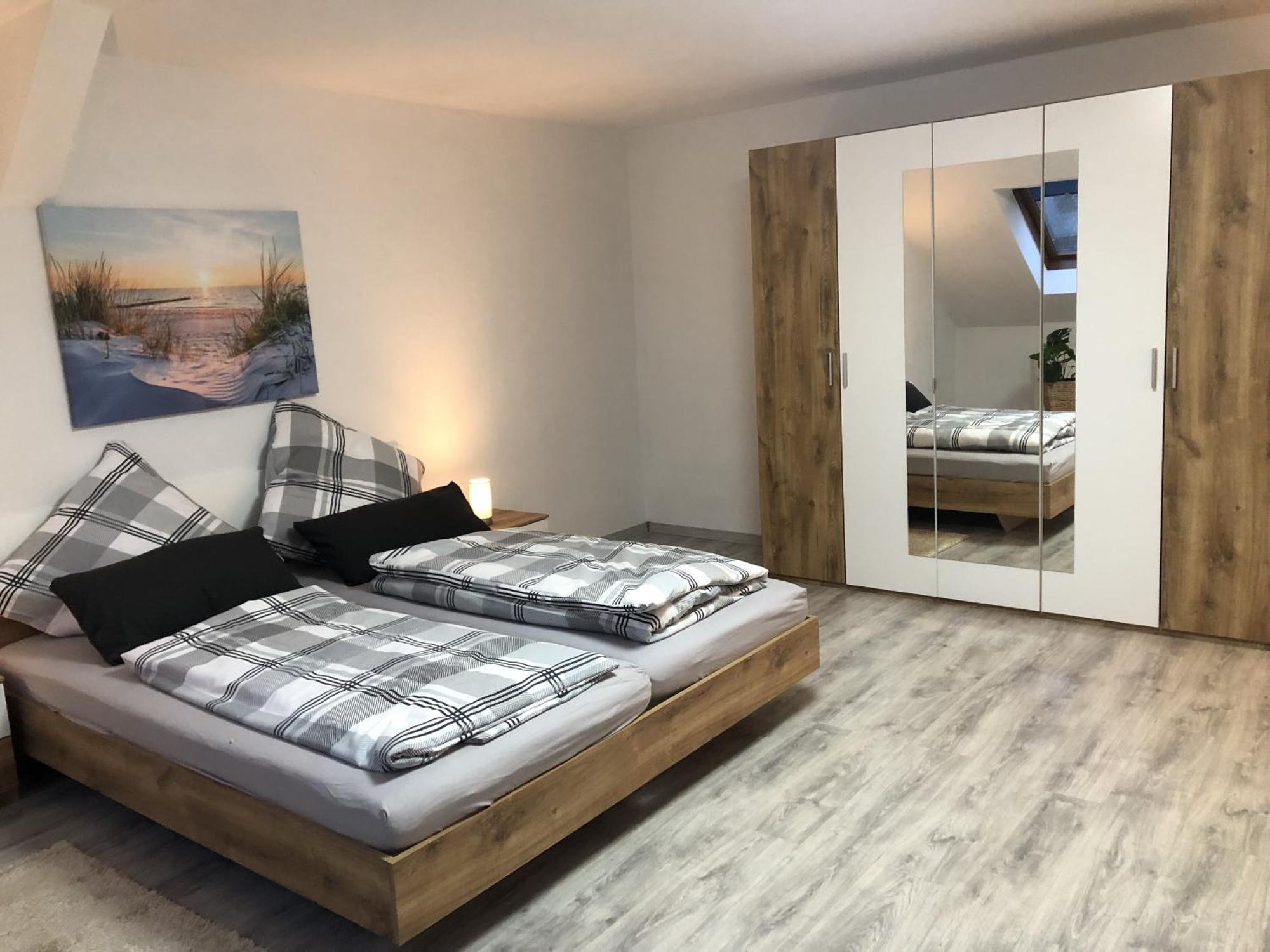 Moderne Vollmoeblierte Apartment Zwickau