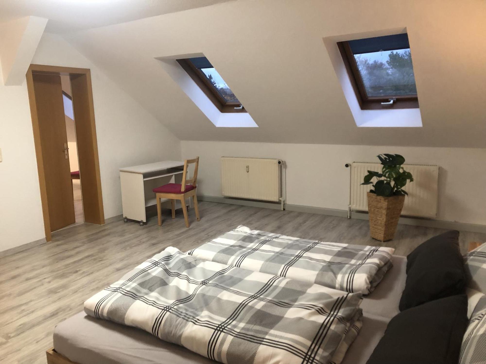Apartment Moderne Vollmoeblierte Zwickau
